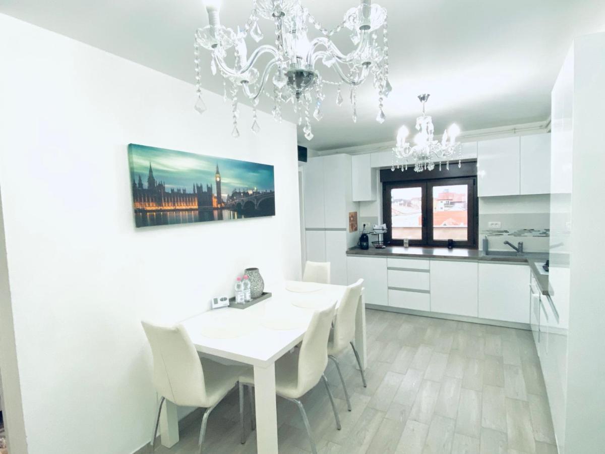 Venetia Apartament - Timisoara Daire Dış mekan fotoğraf